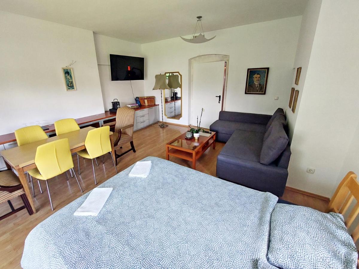 R24, Rose House Hotell Ljubljana Eksteriør bilde