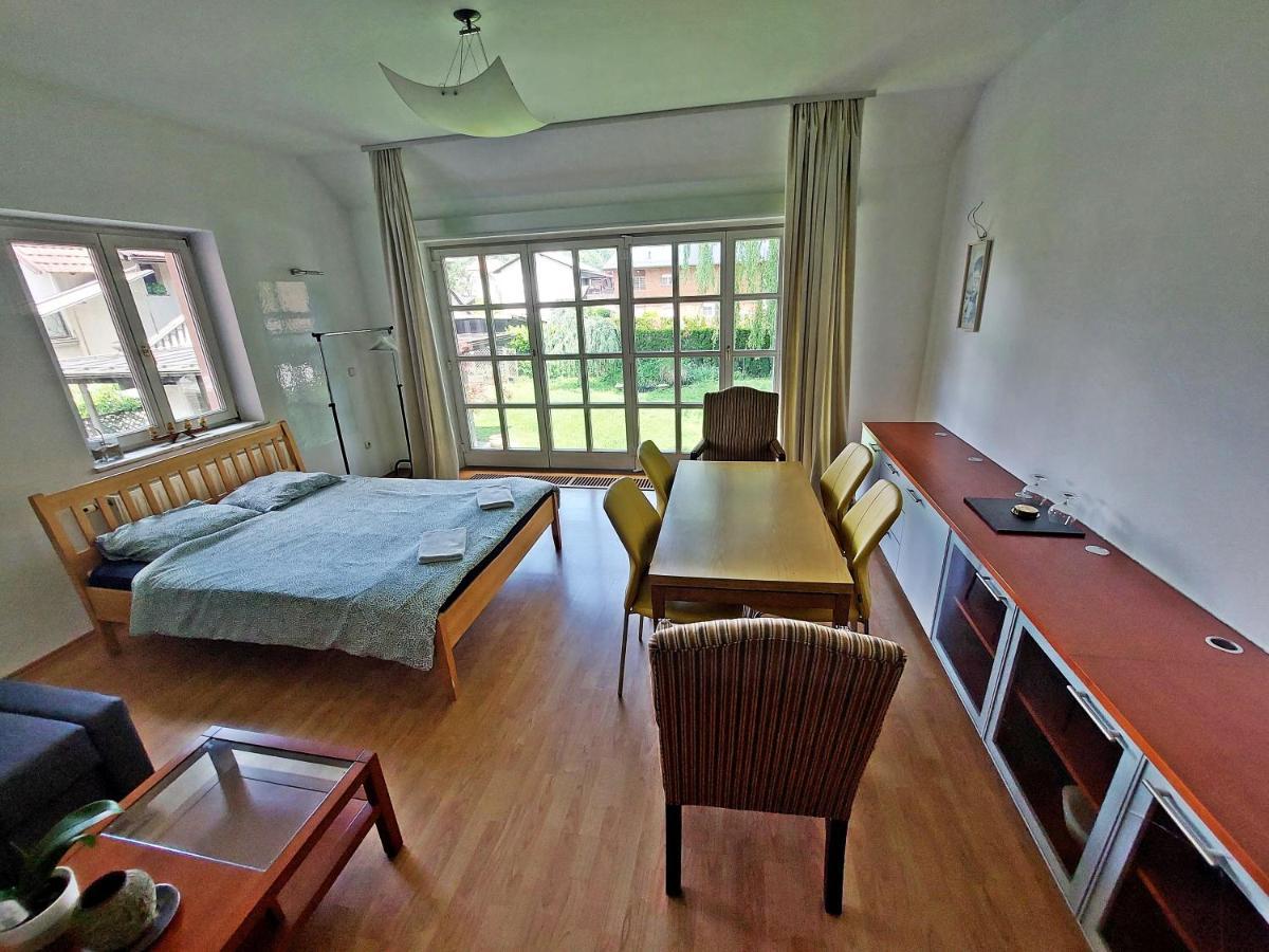 R24, Rose House Hotell Ljubljana Eksteriør bilde